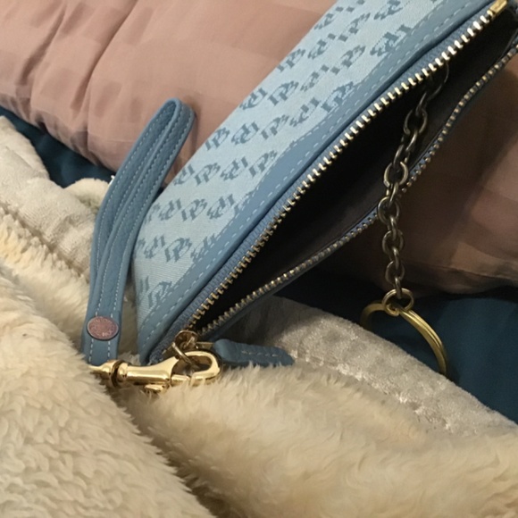 Dooney and Bourke Wristlet wallet Signature Blue new - Picture 4 of 4